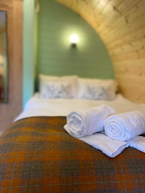 Seaview Lodges At Torlinnhe Fort William Buitenkant foto