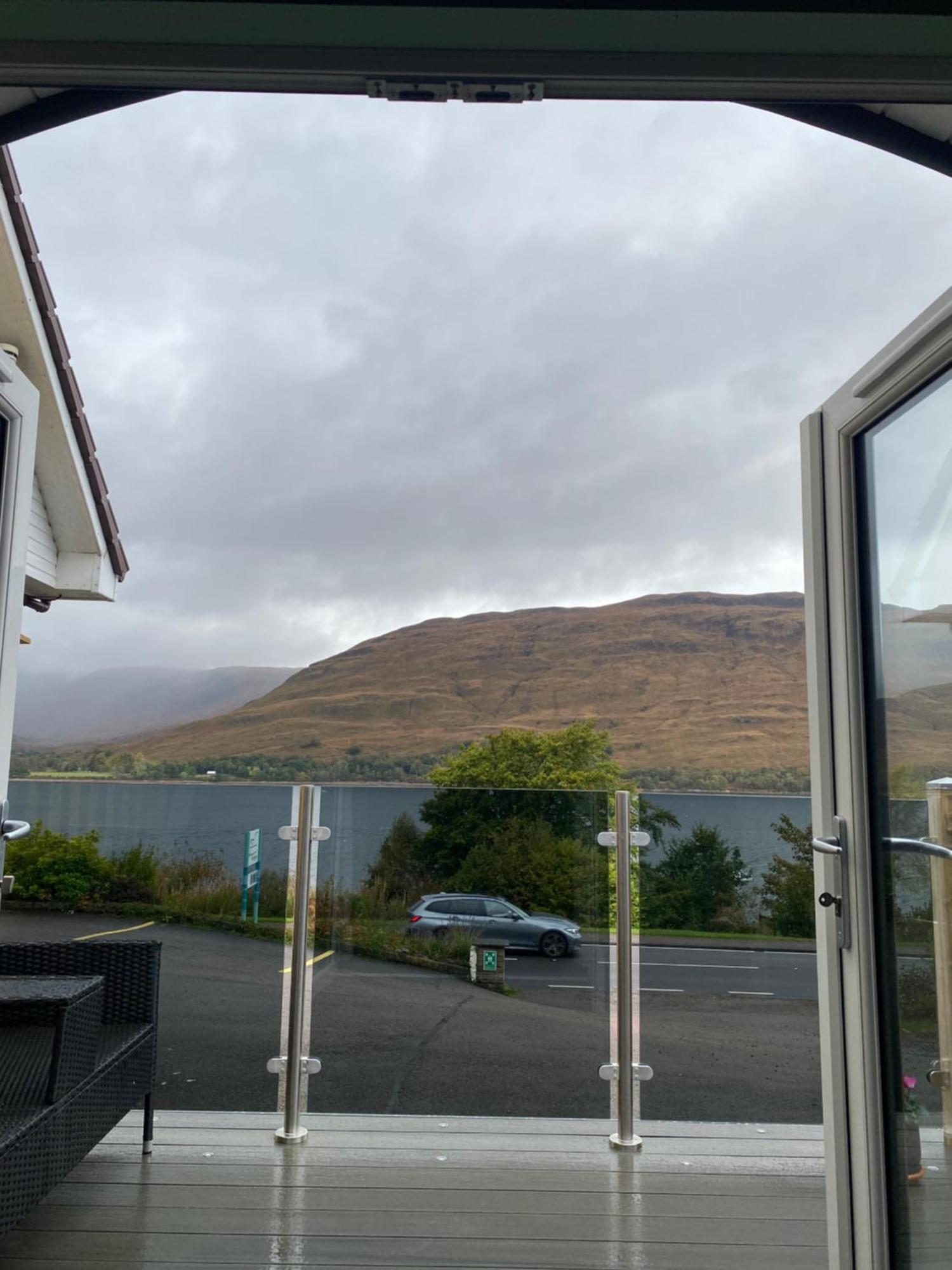 Seaview Lodges At Torlinnhe Fort William Buitenkant foto